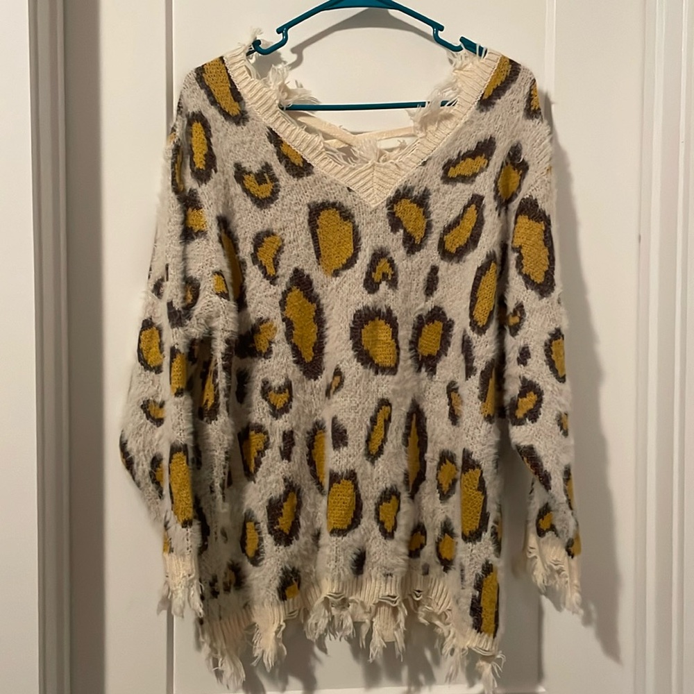 Leopard super soft sweater. Size small.